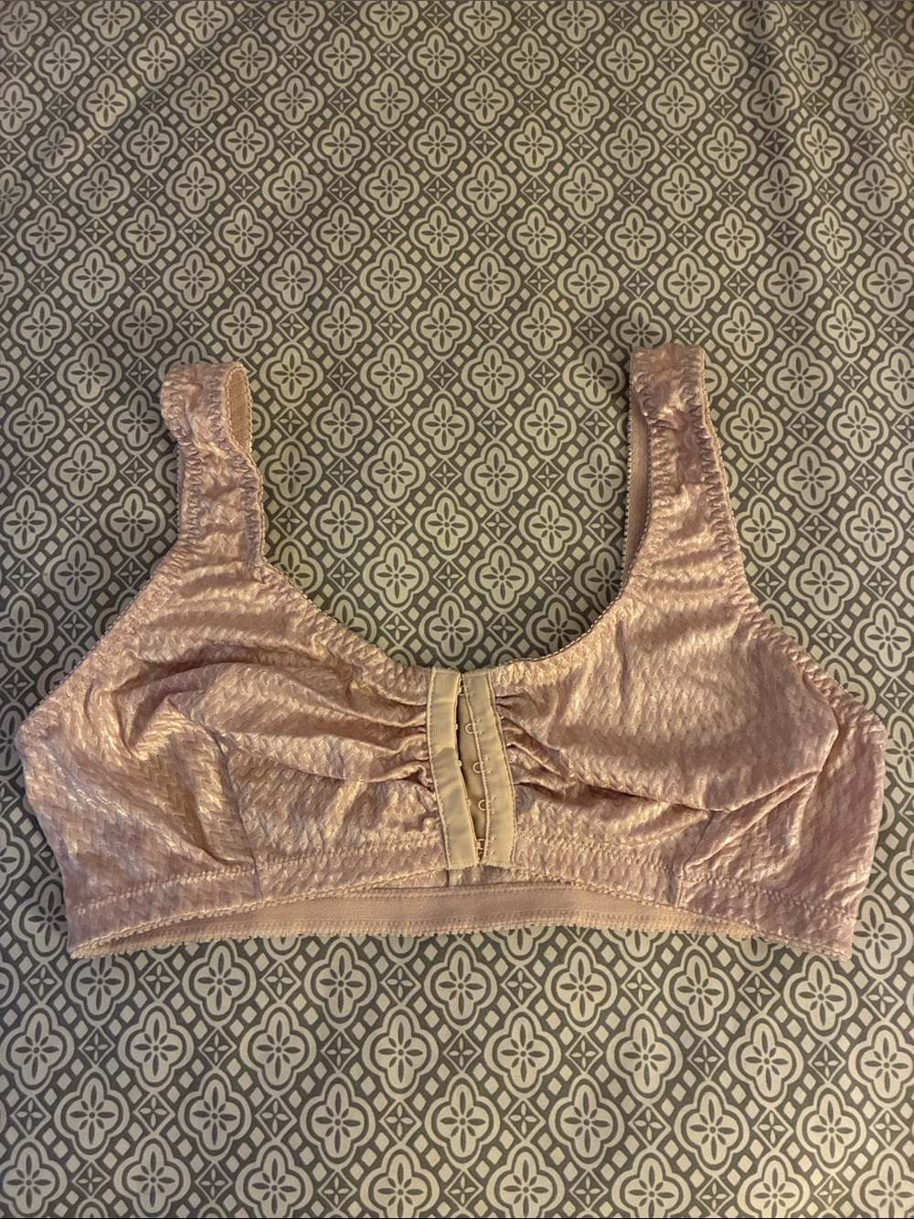 Front-Closure Wireless Bra in Blush Pink — Soft Support